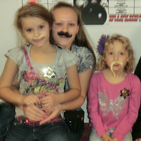 Meet your Posher, Chrystle - Picture 1 of 1